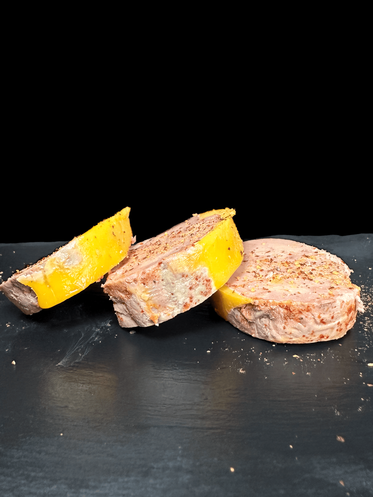 Foie gras mi-cuit poché au piment d’espelette